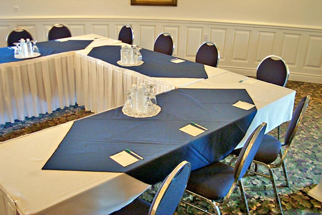 סודברי Ambassador Hotel מראה חיצוני תמונה