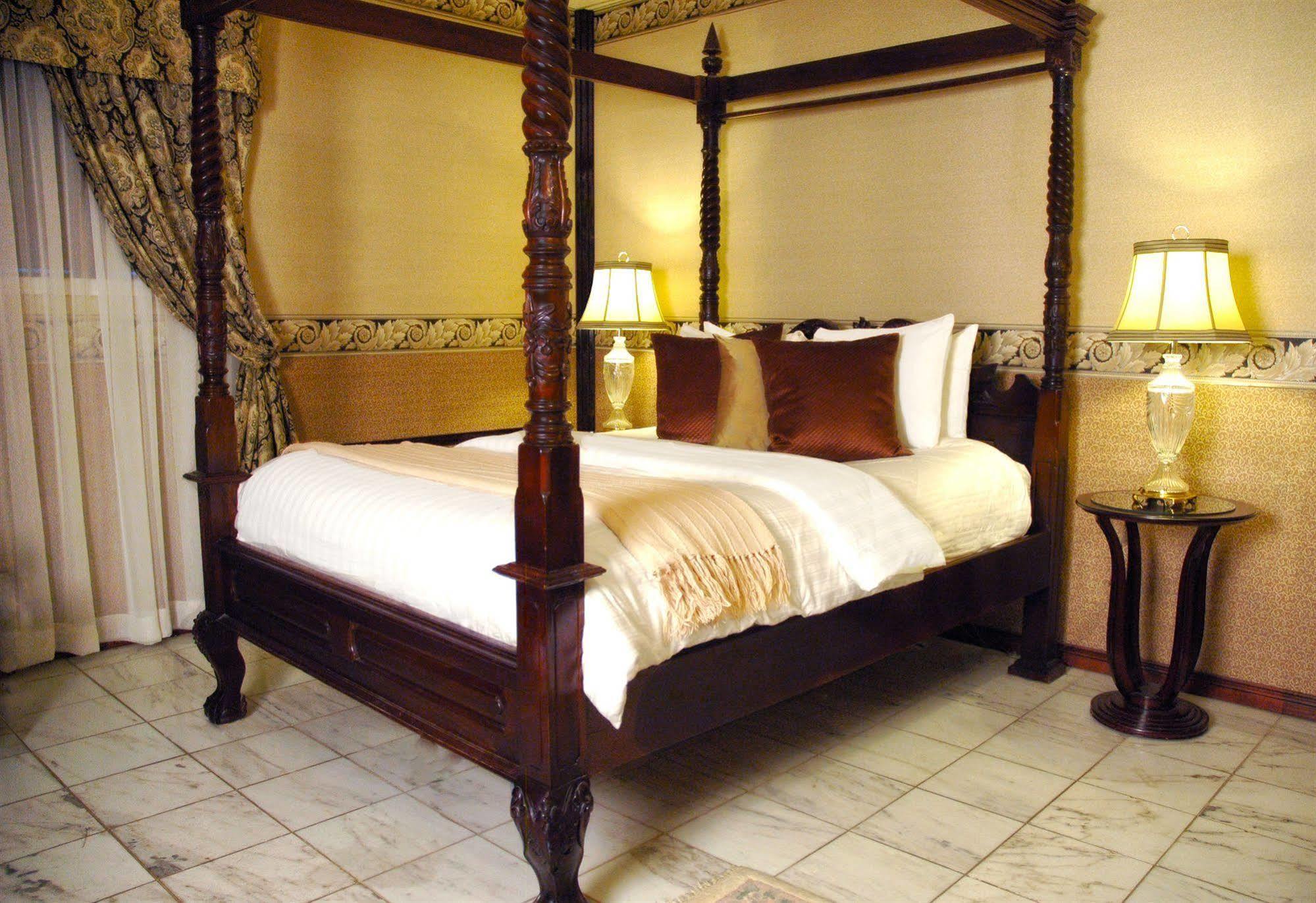 סודברי Ambassador Hotel מראה חיצוני תמונה